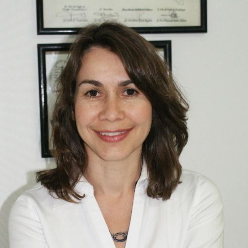 Dra. Maricela Íñiguez González, Dermatólogo en Guadalajara | Agenda una cita online