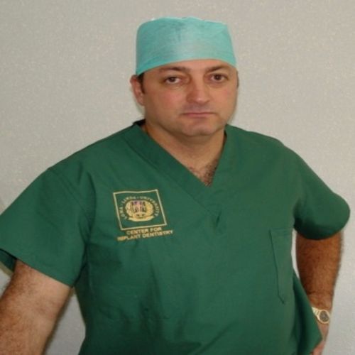 Dr. Angel De Jesus Padilla Gonzalez, Dentista en San Pedro Garza García | Agenda una cita online
