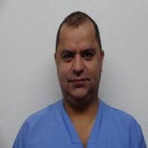 Israel Solano Herrera, Dentista en Reynosa | Agenda una cita online