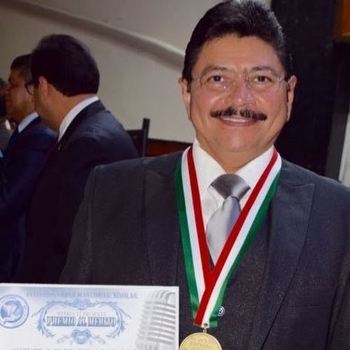 Jacinto Herrera León, Reumatólogo en Mérida | Agenda una cita online