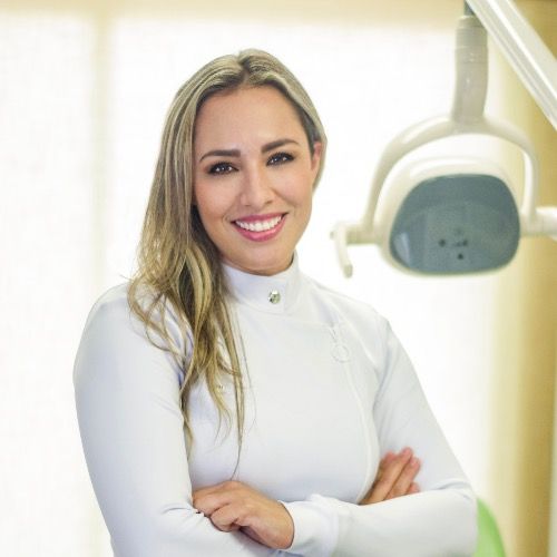 Georgina Flores Avalos, Dentista en Mérida | Agenda una cita online