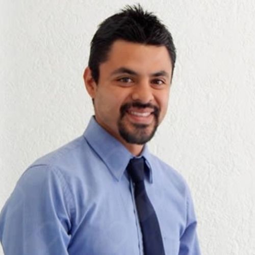 Dr. Emmanuel Hernández Ramos, Dentista en Tlalpan | Agenda una cita online