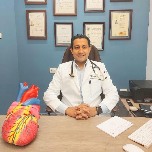 Francisco Cruz Ramos, Cardiólogo, Internista, Hemodinamia  en Monterrey | Agenda una cita online