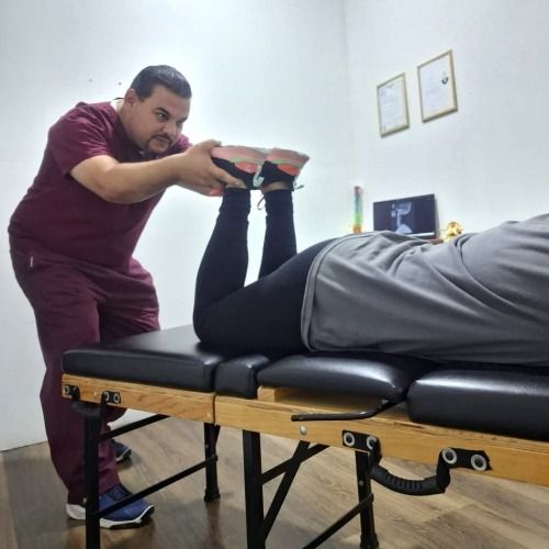 Lic. Luis Santos, Quiropractico en Mérida | Agenda una cita online