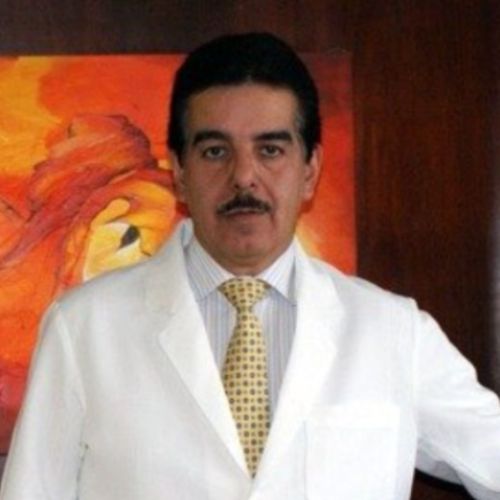 Ricardo Quiñones Venegas, Dermatólogo en Guadalajara | Agenda una cita online