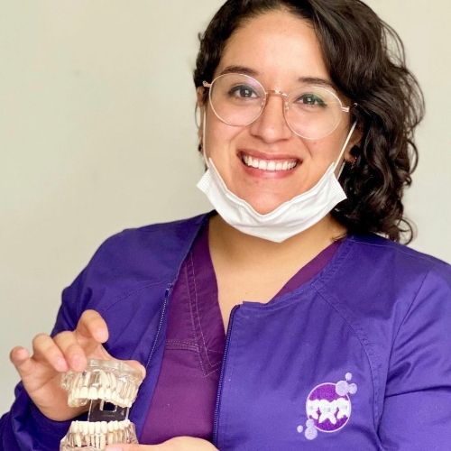 Samantha González, Ortodoncista en Monterrey | Agenda una cita online