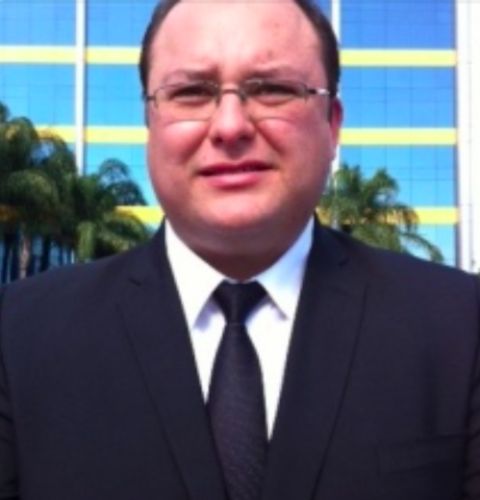 Fernando Almaraz García, Especialista en Medicina Alternativa en Monterrey | Agenda una cita online