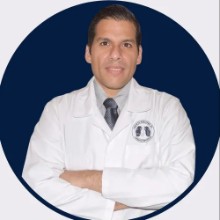 Manuel Roberto Yanqui Saltos, Cirujano Pediatra en Cuauhtémoc | Agenda una cita online