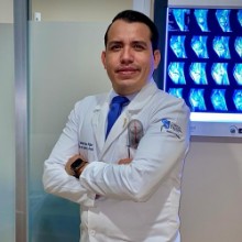Luis Enrique Guadalupe Rojas, Alta Especialidad en cirugía de cadera y pelvis. en Coyoacán | Agenda una cita online
